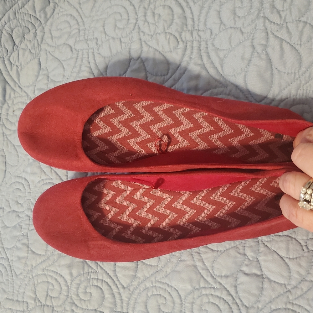 Womens flats, size 9